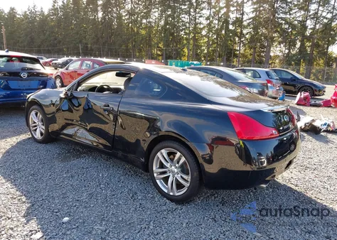 2010 Infiniti G37X из США, поврежденный, VIN JN1CV6ELXAM150392